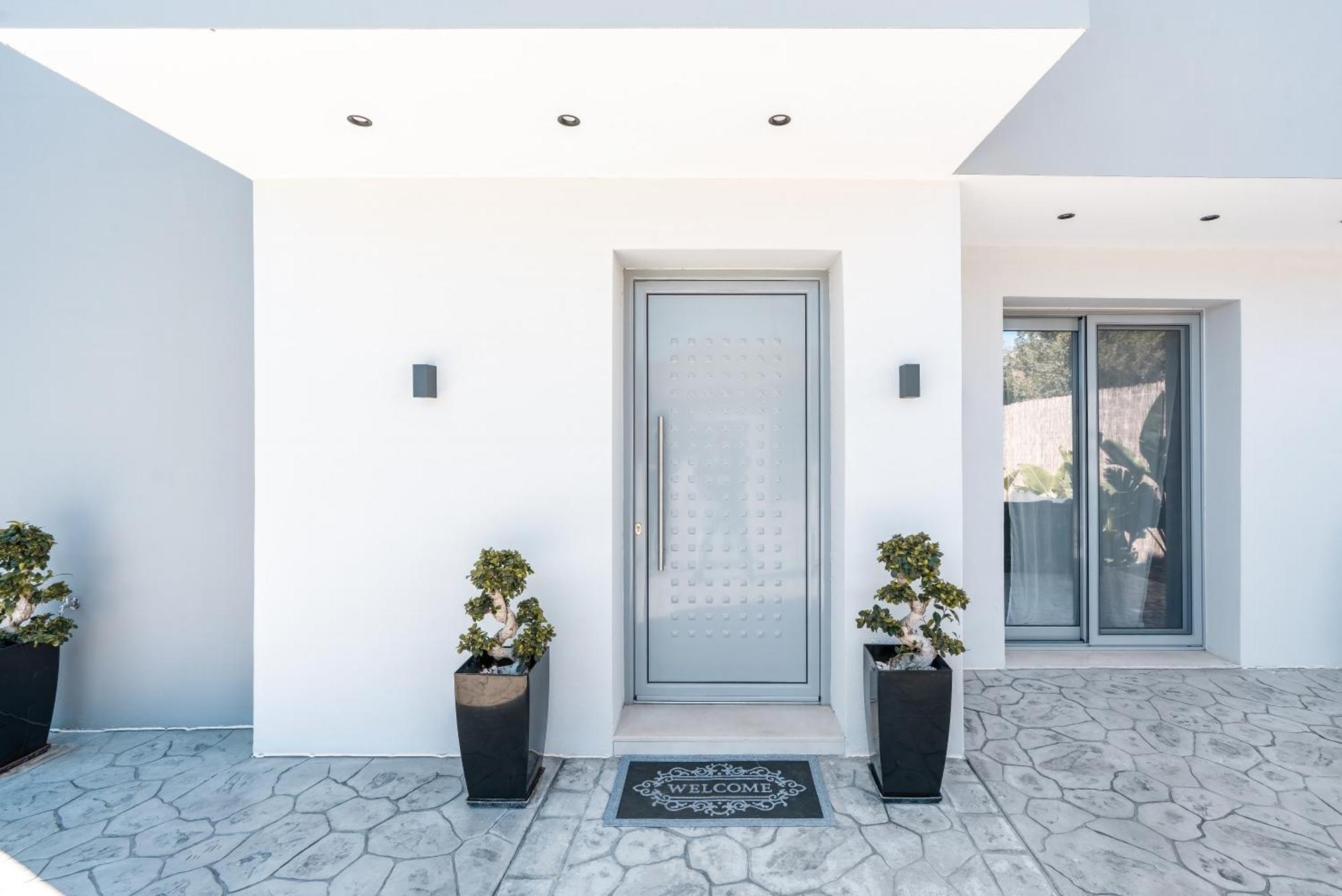 M&b Luxury Villa