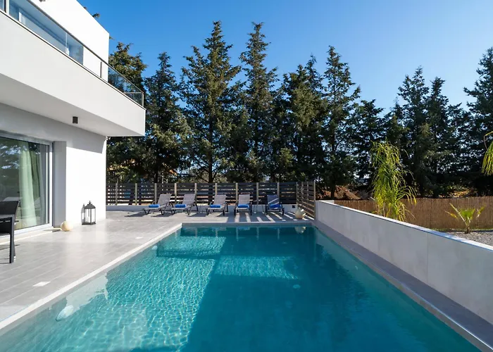 M&B Luxury Villa
